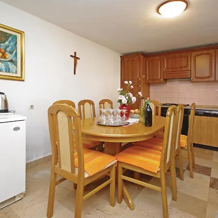 4 Bedroom Pet Friendly In Podaca