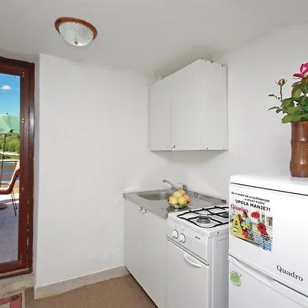 4 Bedroom Pet Friendly In Podaca