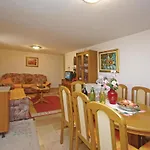 4 Bedroom Pet Friendly In Casa de Férias Podaca