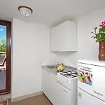 4 Bedroom Pet Friendly In Podaca