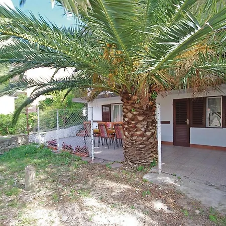 Semesterbostad 4 Bedroom Pet Friendly In